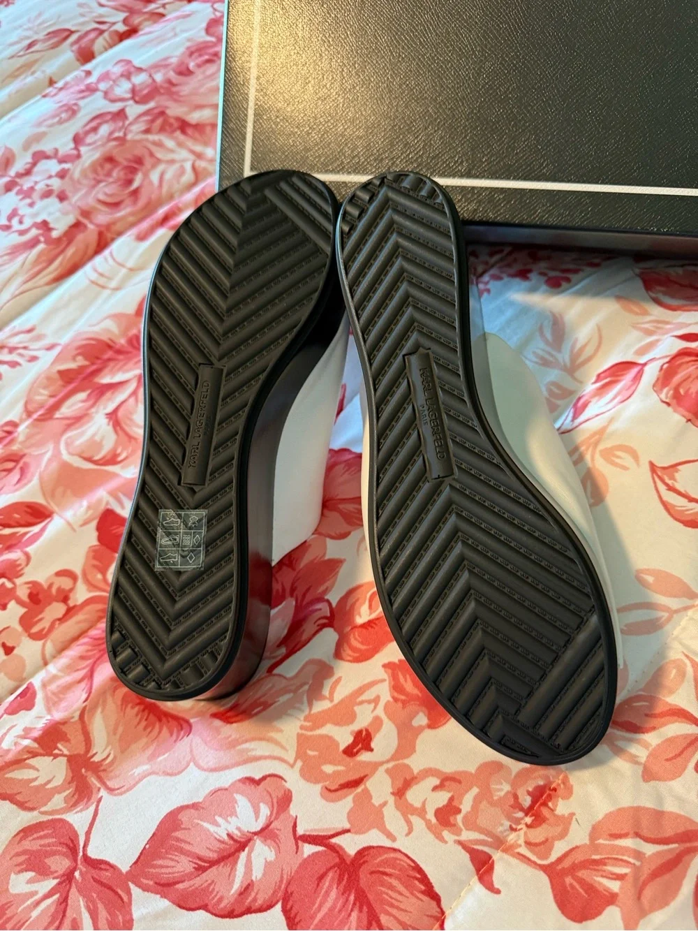 Karl Lagerfeld White Leather Slide Clogs with Black Platform